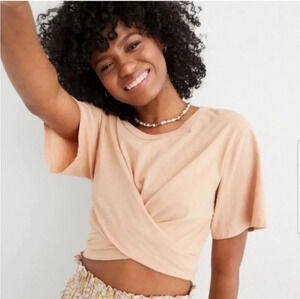 NWT || AERIE || Wrap back T